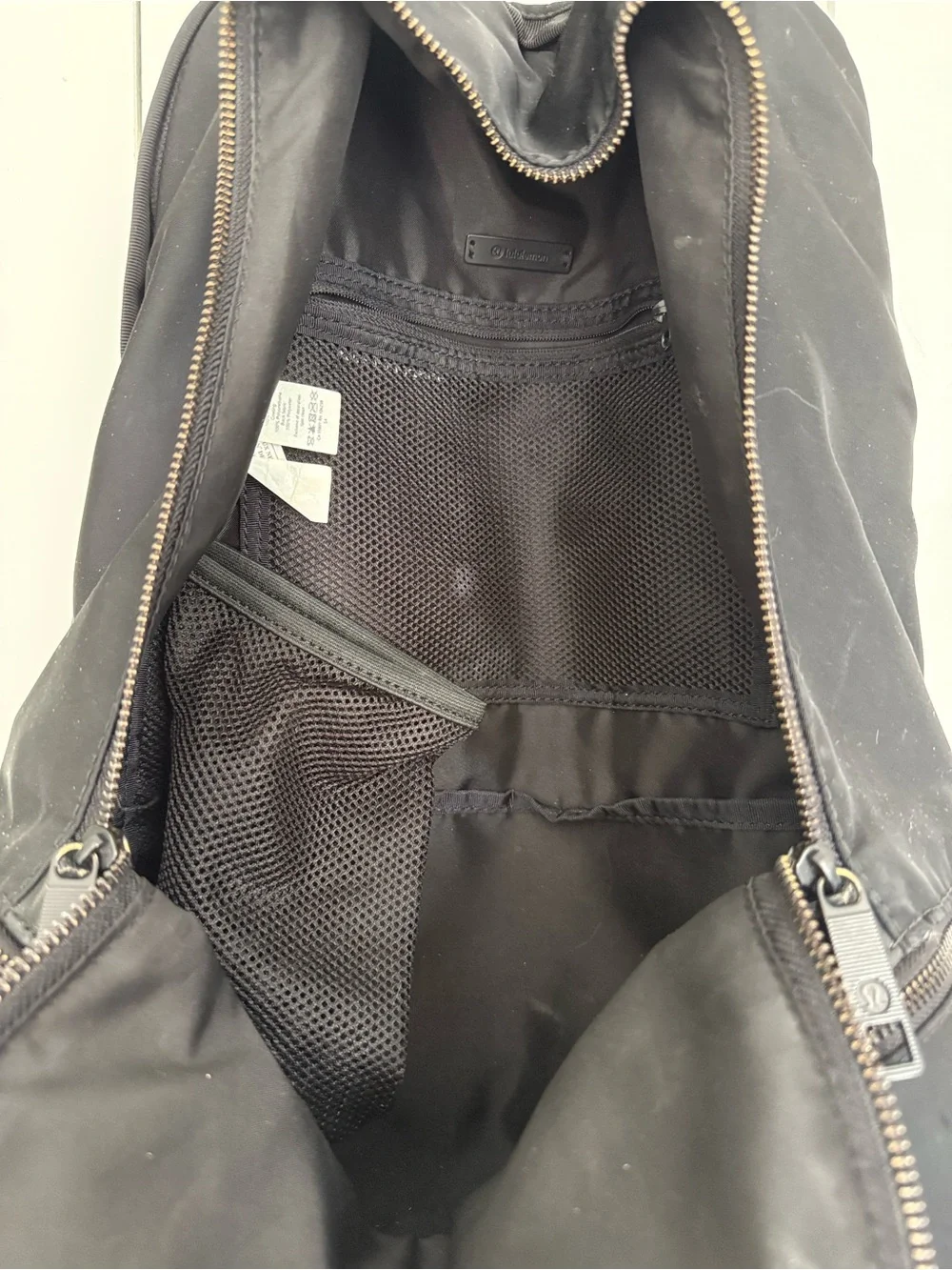 lululemon athletica black city adventure backpack